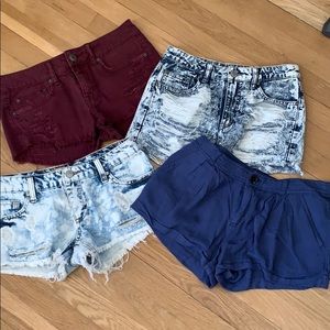 4 pairs of shorts, Fit sizes 2-5. Price for all.